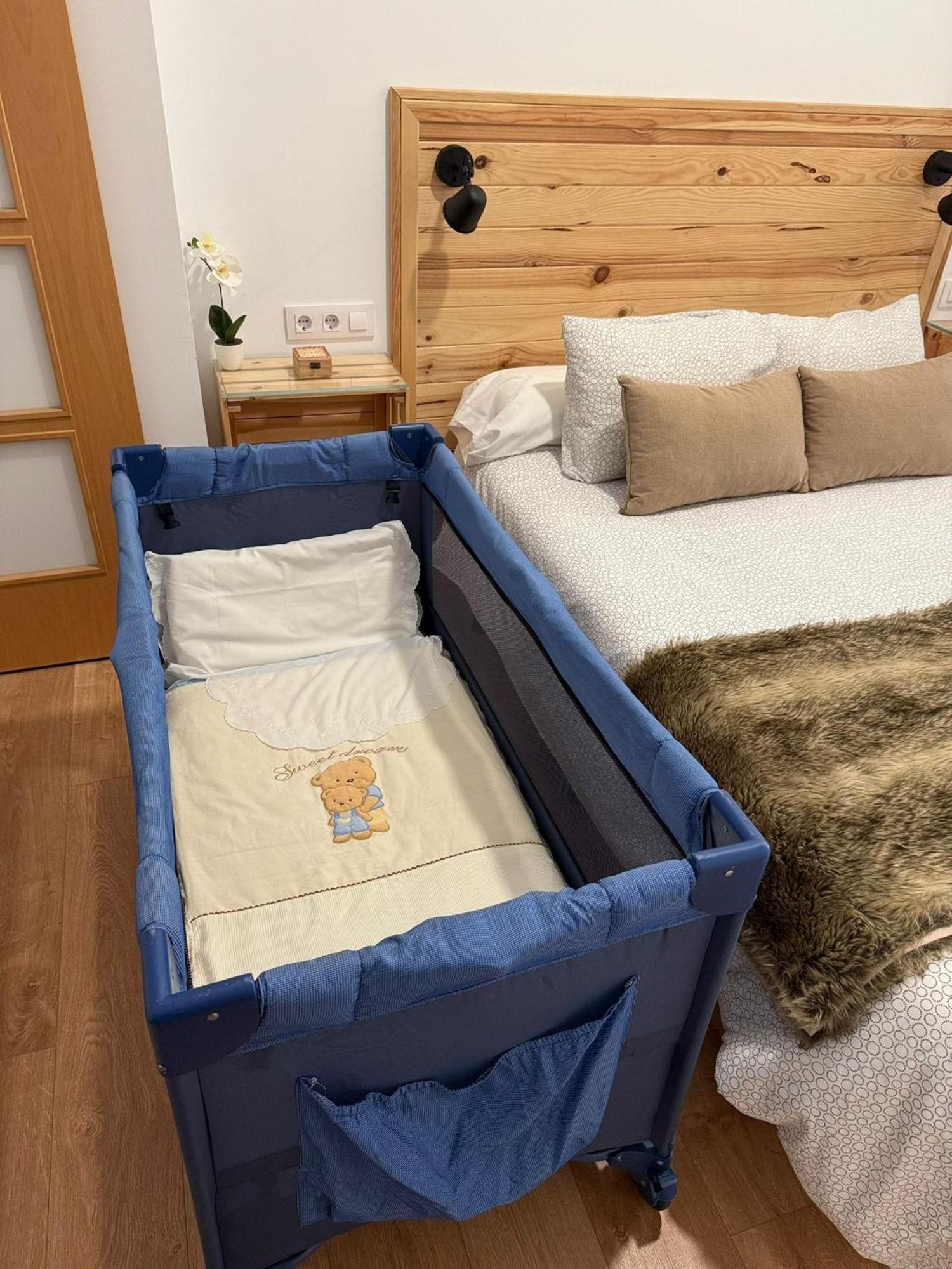 Apartamento Turistico Leo Баэна Экстерьер фото