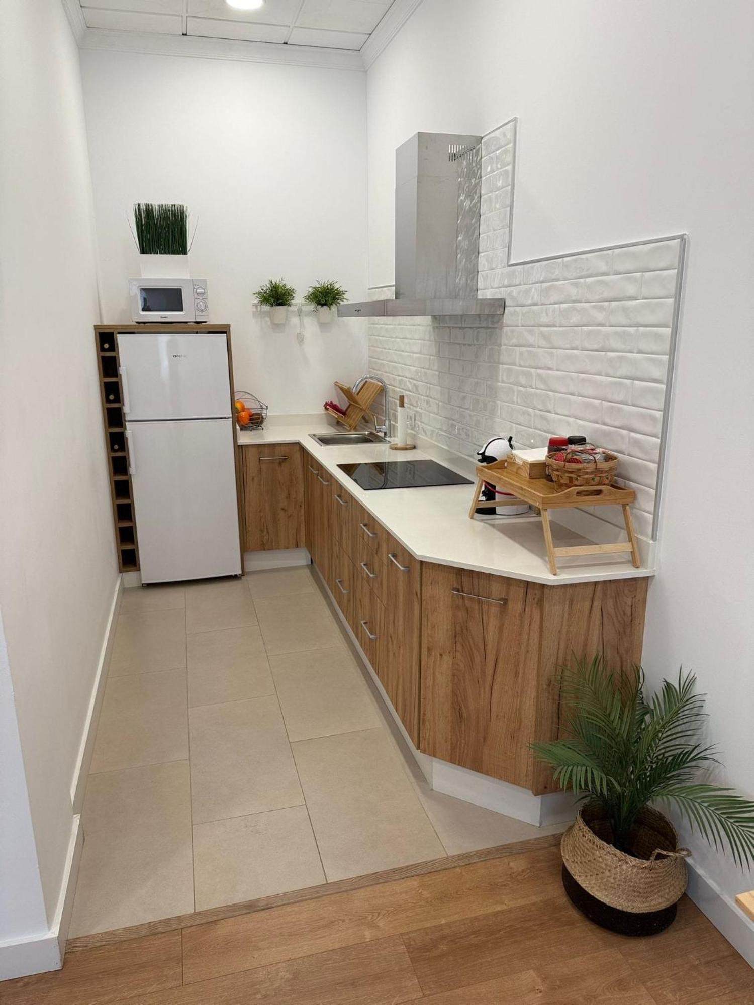 Apartamento Turistico Leo Баэна Экстерьер фото